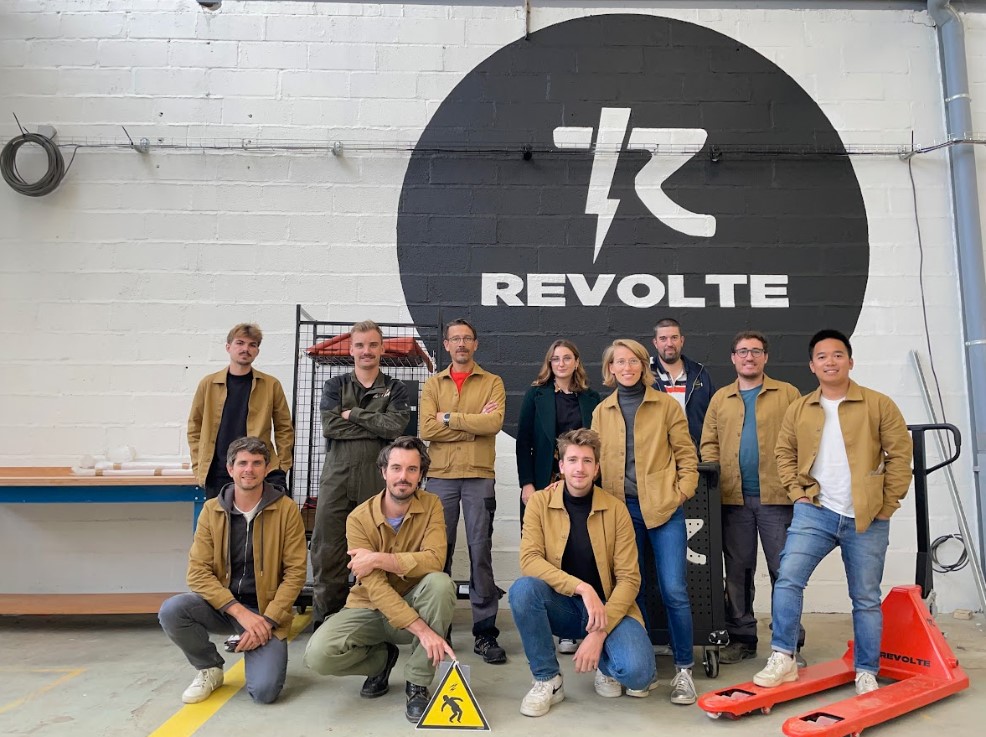 Equipe Revolte dans l'atelier de Nantes